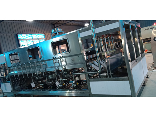 600桶設備制作現(xiàn)場